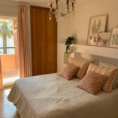 Acogedor Apartamento En Chapas Marbella