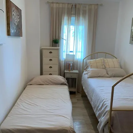 Acogedor Apartamento En Chapas Marbella
